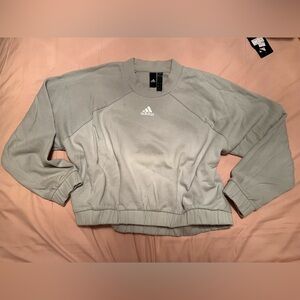 Cropped adidas crewneck